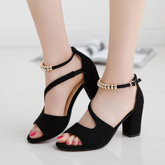Evelyn sexy heels