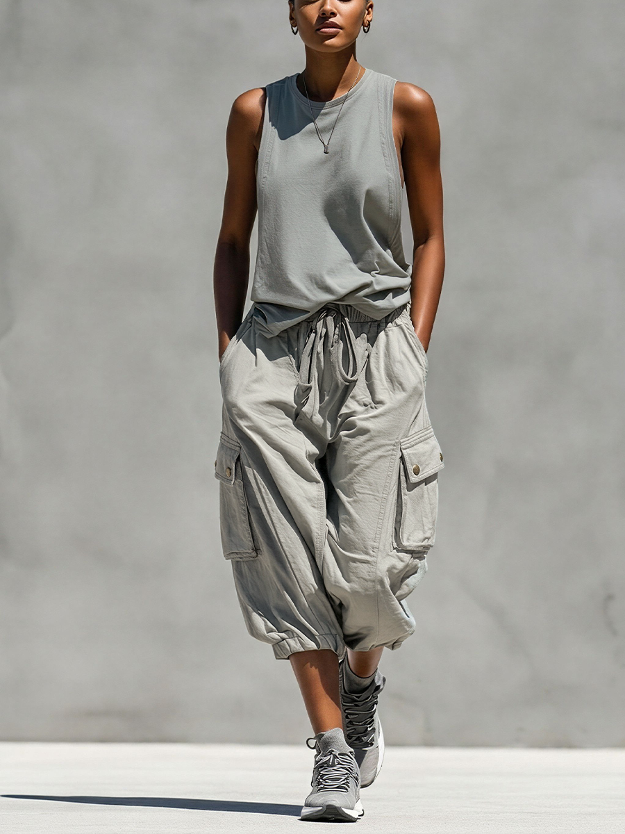 Women’s Grey Sleeveless Tank Top &amp; Cargo Jogger Shorts Two-Piece Set MDZ0853E1T