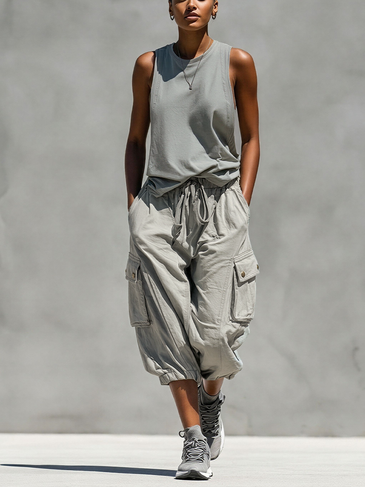 Women’s Grey Sleeveless Tank Top &amp; Cargo Jogger Shorts Two-Piece Set MDZ0853E1T