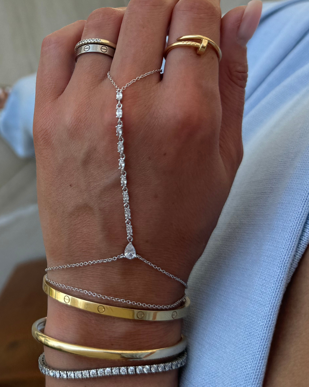 Millie hand chain silver