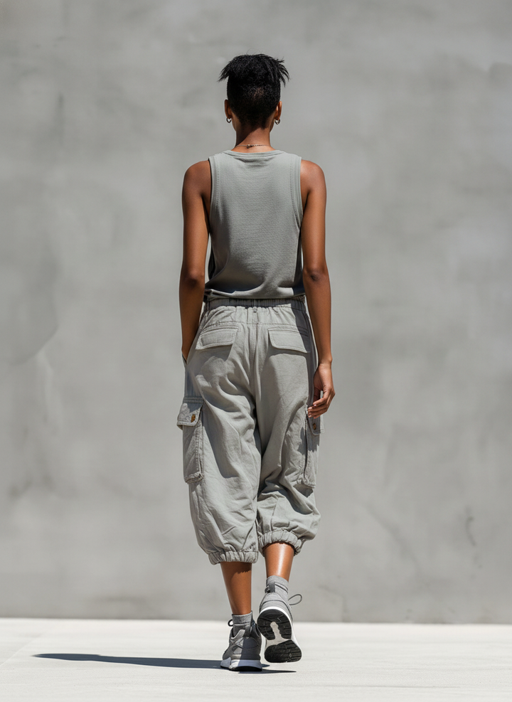 Women’s Grey Sleeveless Tank Top &amp; Cargo Jogger Shorts Two-Piece Set MDZ0853E1T