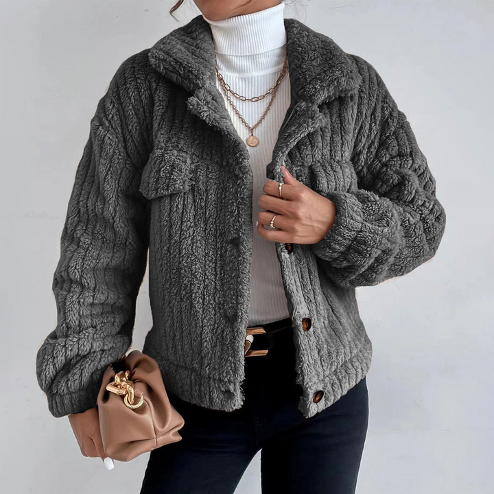 Amelia - Elegant Coat with Pockets