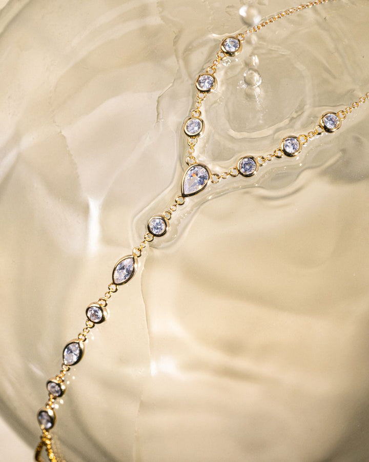 Aurora hand chain gold plated