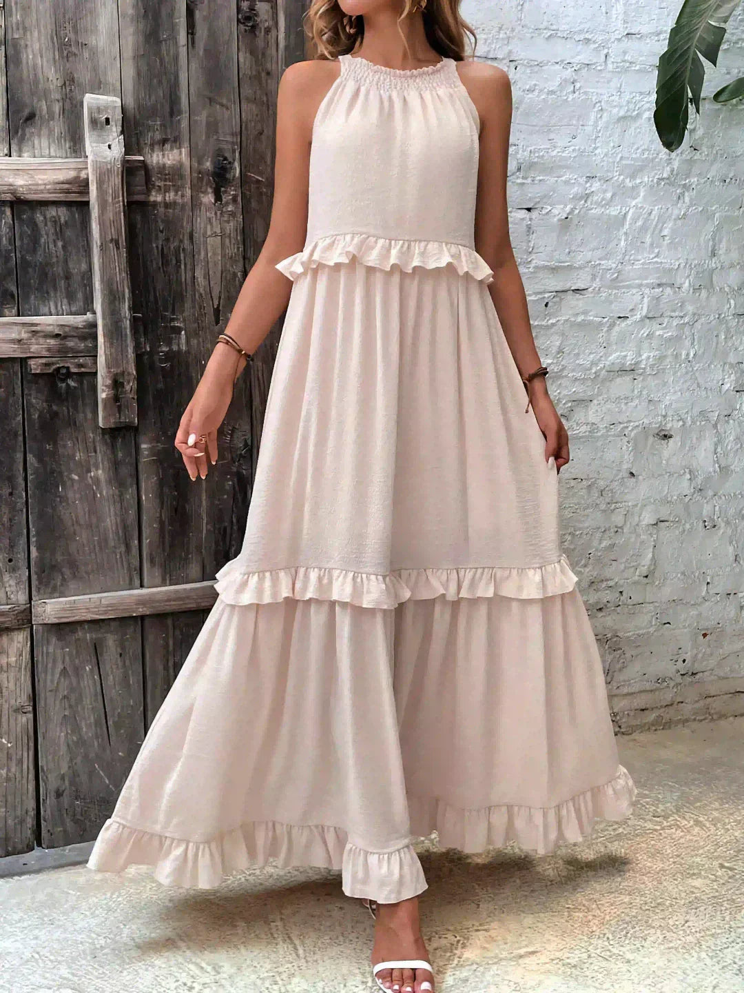 Ilona - Halterneck Dress With Ruffles and Maxi Pockets