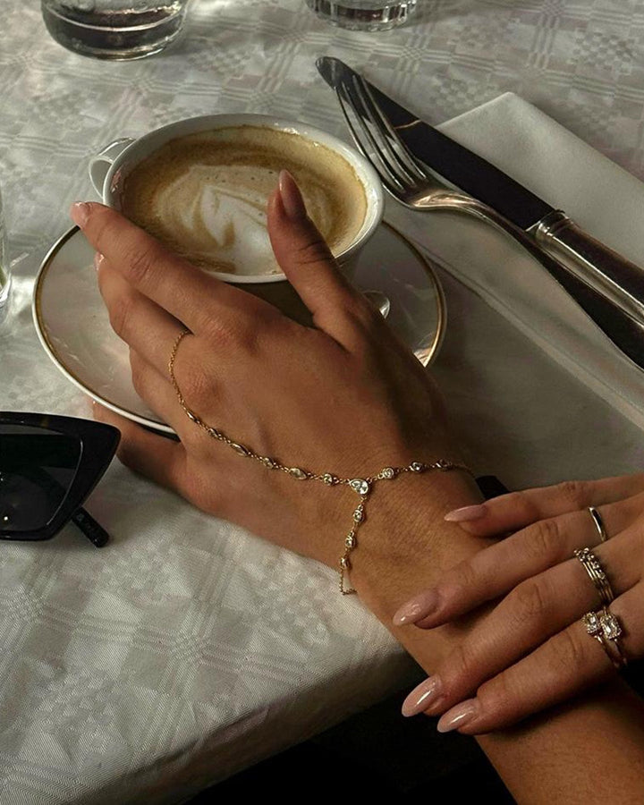 Aurora hand chain gold plated