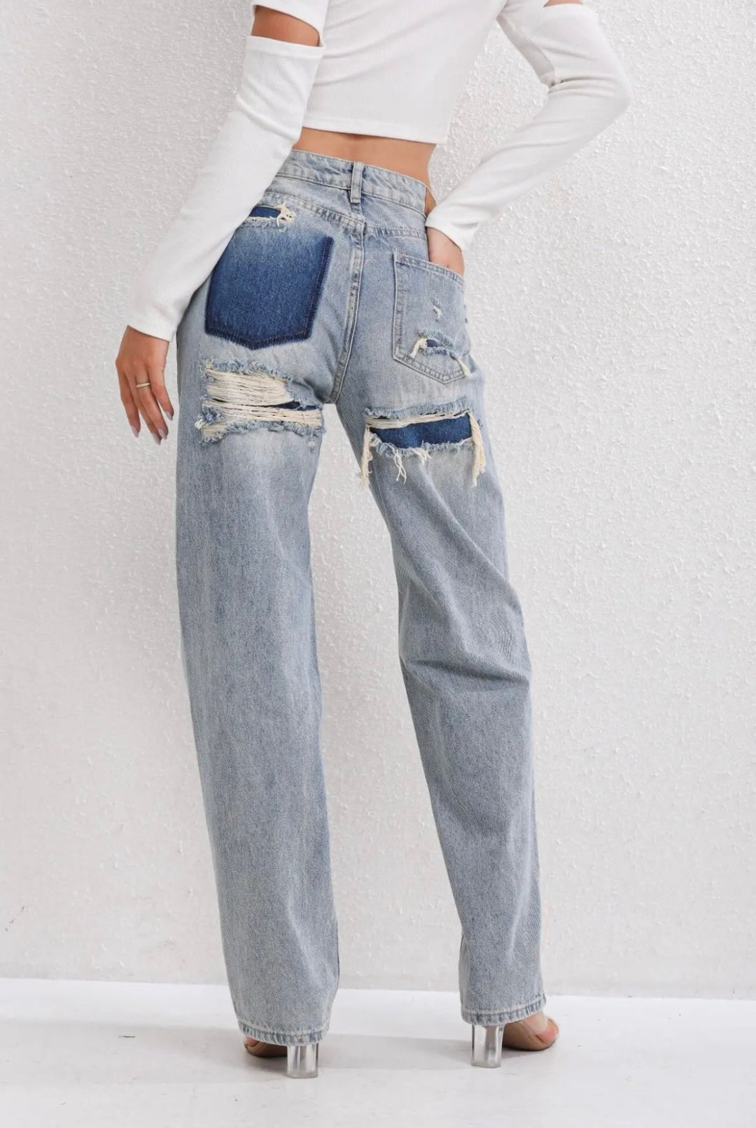 Suzan Ripped Jeans